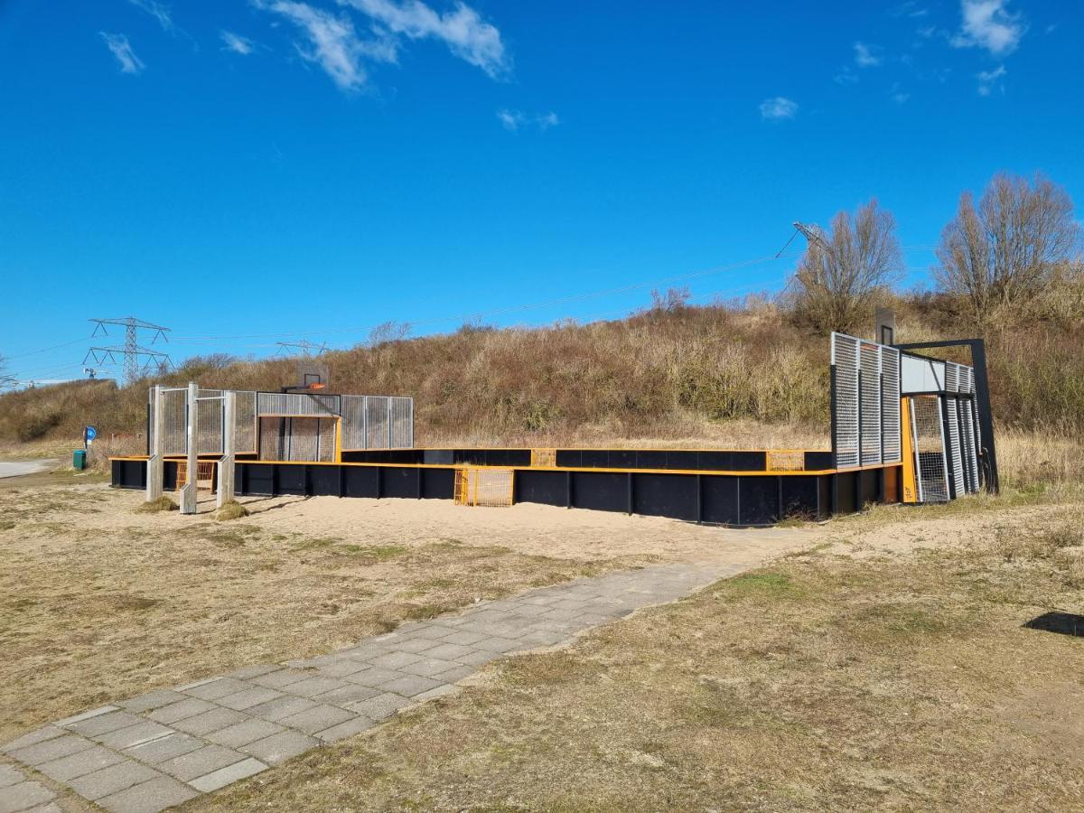 Beach Lodges Oostvoorne Exterior photo